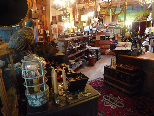 826 Valencia Pirate Supply Store