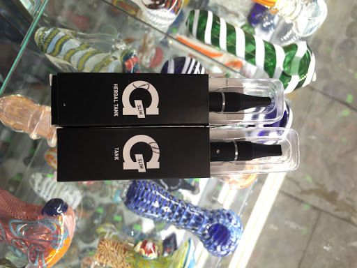 Vaporizer Store «One Stop Vape & Smoke Shop», reviews and photos, 4007 Merrick Rd, Seaford, NY 11783, USA