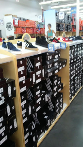 Shoe Store «WSS», reviews and photos, 1638 E Fremont St, Stockton, CA 95205, USA