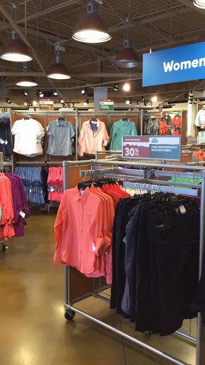 Clothing Store «Columbia Sportswear Outlet Store at Allen Premium Outlets», reviews and photos, 820 Stacy Rd #470, Allen, TX 75013, USA