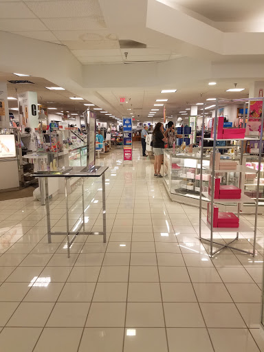 Department Store «Belk», reviews and photos, 1704 N Dixie Hwy, Elizabethtown, KY 42701, USA