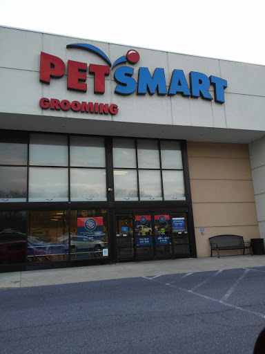 Pet Supply Store «PetSmart», reviews and photos, 1125 Quentin Rd, Lebanon, PA 17042, USA