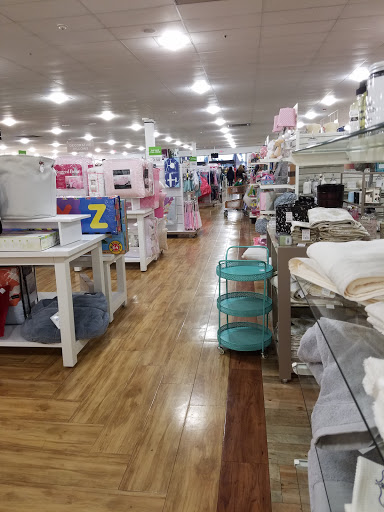 Department Store «HomeGoods», reviews and photos, 1644 Merrick Rd, Merrick, NY 11566, USA