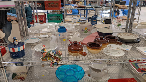 Thrift Store «Goodwill Industries Store & Donation Center», reviews and photos, 380 Saw Mill River Rd, Elmsford, NY 10523, USA