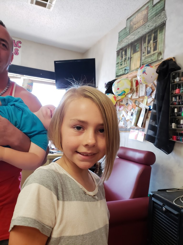 Covered Wagon Hair Salon 74432