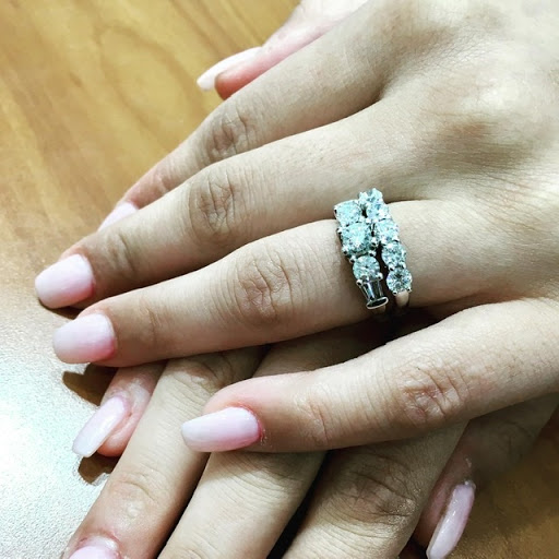 Jewelry Store «Gold King Jewelers», reviews and photos, 272 Towne Center Cir, Sanford, FL 32771, USA