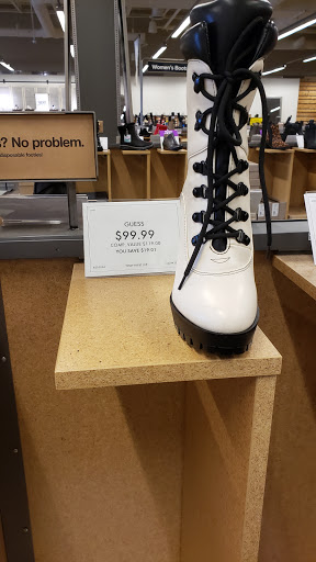 Shoe Store «DSW Designer Shoe Warehouse», reviews and photos, 23171 W Outer Dr, Allen Park, MI 48101, USA