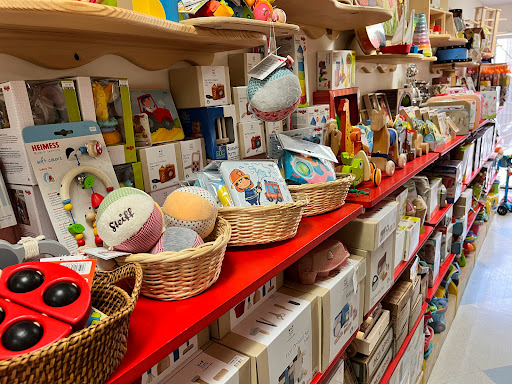 Toy Store «The Acorn Store», reviews and photos, 1220 5th St, Santa Monica, CA 90401, USA
