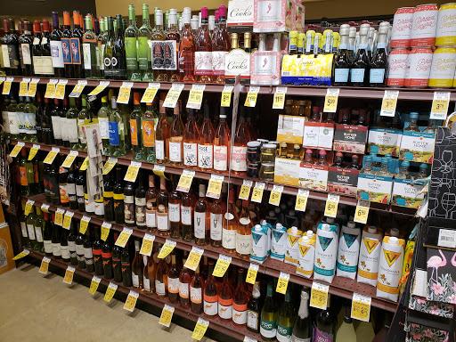 Grocery Store «Safeway», reviews and photos, 1815 4th St, Tillamook, OR 97141, USA