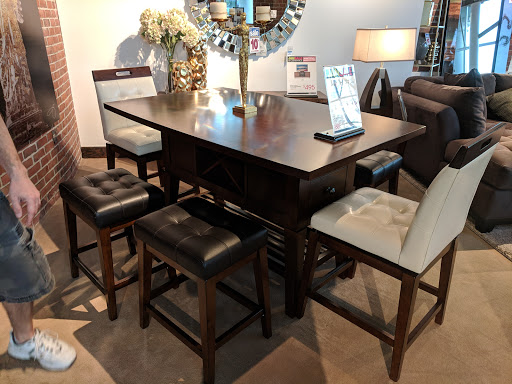 Furniture Store «Rooms To Go Furniture Store - Altamonte Springs», reviews and photos, 464 FL-436, Altamonte Springs, FL 32714, USA