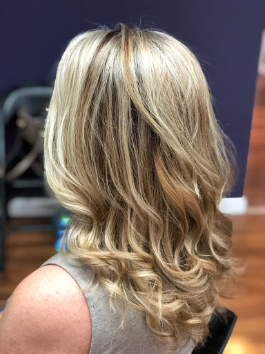 Beauty Salon «Reflections Hair Salon», reviews and photos, 407 Maple St, Murray, KY 42071, USA