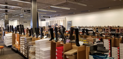 Shoe Store «DSW Designer Shoe Warehouse», reviews and photos, 1065 Woodland Rd, Reading, PA 19610, USA