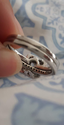 Jewelry Store «Rialto Jewelry», reviews and photos, 8910 Bandera Rd #107, San Antonio, TX 78250, USA