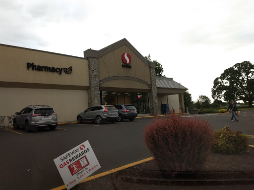 Grocery Store «Safeway», reviews and photos, 1755 Pacific Hwy W, Junction City, OR 97448, USA