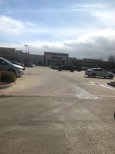 Shopping Mall «Shops at Vineyard Village», reviews and photos, 2800 Texas 121 Business, Euless, TX 76039, USA