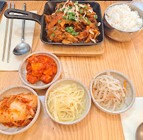 Kimchi du Restaurant coréen HANGARI 항아리 à Paris - n°3