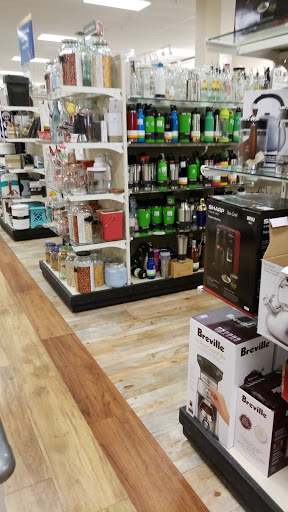 Department Store «HomeGoods», reviews and photos, 5530 Reseda Blvd, Tarzana, CA 91356, USA