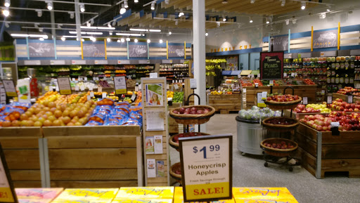 Grocery Store «Harvest Market», reviews and photos, 2029 S Neil St, Champaign, IL 61820, USA
