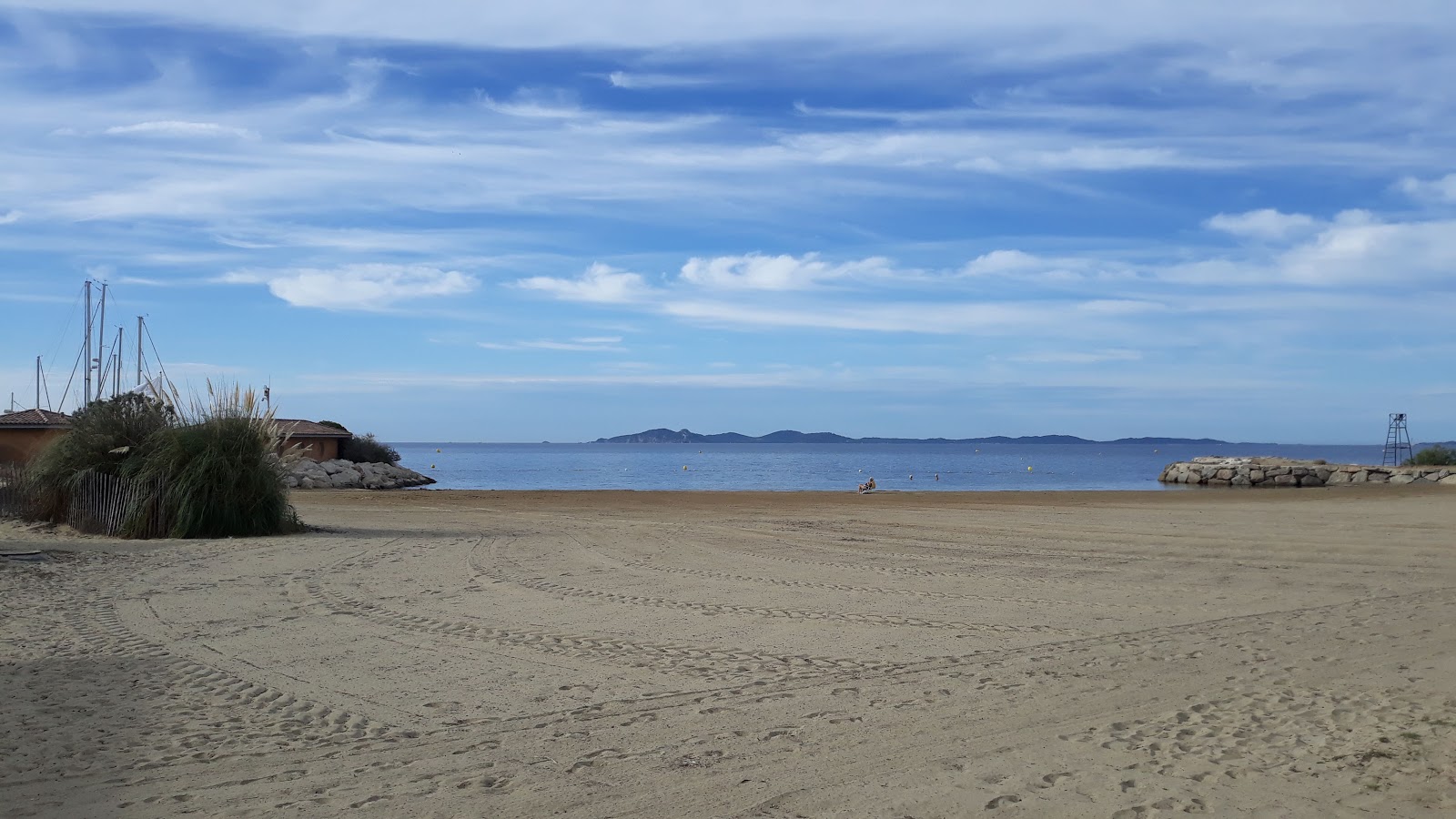 Foto van Miramar beach met middle bays