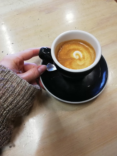 Reviews of Bean Around The World Coffee Roastery in Queenstown - Pub