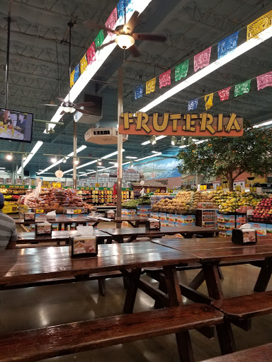 Mexican Grocery Store «El Rancho Supermercado», reviews and photos, 1212 N Beach St, Fort Worth, TX 76111, USA