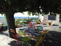 Atmosphère du Restaurant La Cour de Récré à Saint-Martin-du-Mont - n°4