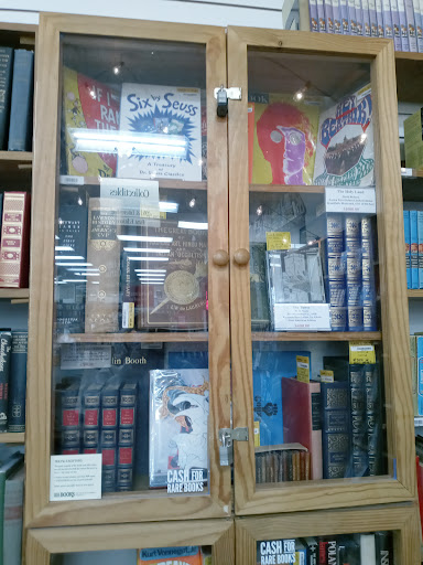 Book Store «Half Price Books», reviews and photos, 4250 E Towne Blvd, Madison, WI 53704, USA