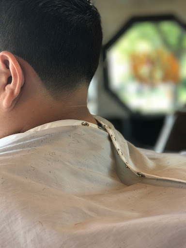 Barber Shop «Burlington Barbershop», reviews and photos, 20 W Burlington Ave, Westmont, IL 60559, USA