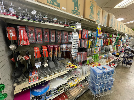 Dollar Store «Dollar King LC», reviews and photos, 3433 Foothill Blvd, La Crescenta, CA 91214, USA