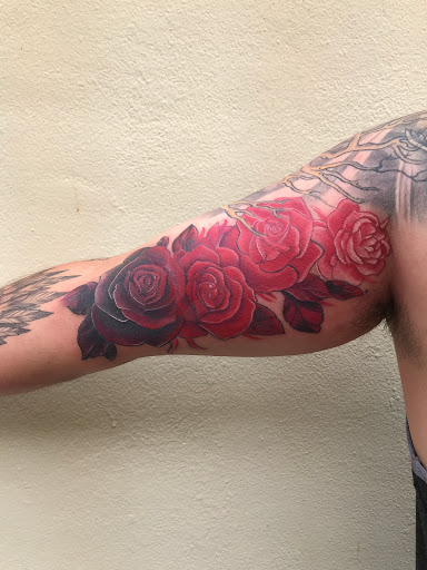 Explore venom tattoo ideas, creative tattoo ideas in Saint Petersburg, available at Buku Tattoo Studio