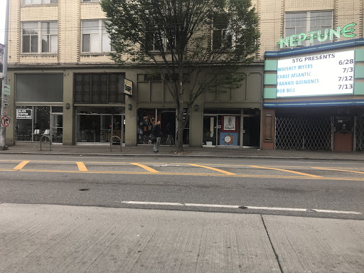 Book Store «Edge of the Circle Books», reviews and photos, 1307 NE 45th St, Seattle, WA 98105, USA