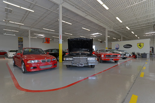 Used Car Dealer «Lucky Motors», reviews and photos, 817 Church Rd, Elmhurst, IL 60126, USA