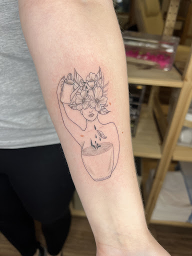 Explore women's first tattoo ideas, creative tattoo ideas in Snohomish, available at Valley Roots Studio