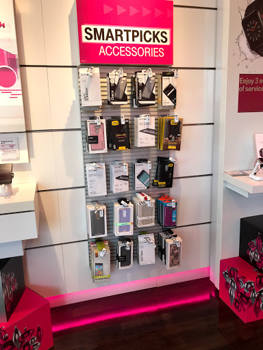 Cell Phone Store «T-Mobile», reviews and photos, 35020 Newark Blvd, Newark, CA 94560, USA