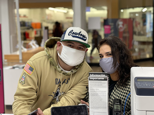 Cell Phone Store «T-Mobile», reviews and photos, 3000 Grapevine Mills Pkwy #105, Grapevine, TX • 76051-2011, USA