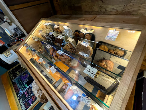 Gift Shop «The Wrinkled Egg», reviews and photos, 2710 NC-225, Flat Rock, NC 28731, USA