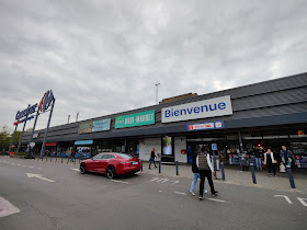 Hypermarkt Carrefour BIERGES