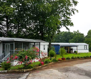 Simpsonville Mobile Home Park - photo 4