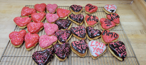 Donut Shop «Yum Yum Donuts», reviews and photos, 366 S Indian Hill Blvd, Claremont, CA 91711, USA