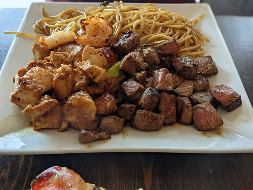 Wakatobi Japanese Grill Hibachi and Noodles