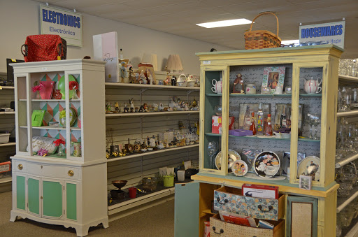 Thrift Store «Boomerangs Resale Store», reviews and photos, 1133 N Sherman Ave, Madison, WI 53704, USA