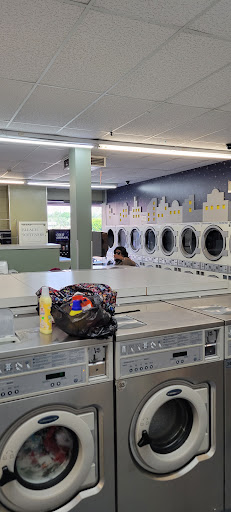 Laundromat «Wash N Clean Coin Laundry», reviews and photos, 565 S Riverside Ave, Rialto, CA 92376, USA