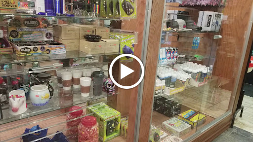 Tobacco Shop «Smoke 4 Less Lax», reviews and photos, 4300 Mormon Coulee Rd, La Crosse, WI 54601, USA