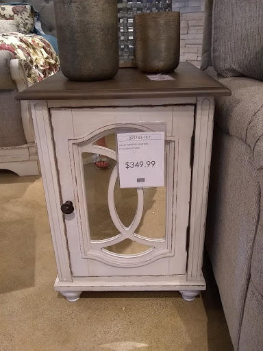 Furniture Store «Ashley HomeStore», reviews and photos, 4725 Dressler Rd NW, Canton, OH 44718, USA