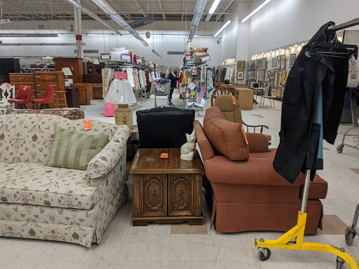 Thrift Store «The Salvation Army Family Store & Donation Center», reviews and photos, 6555 Sashabaw Rd, Village of Clarkston, MI 48346, USA