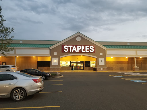 Staples, 14 Hazard Ave #23, Enfield, CT 06082, USA, 