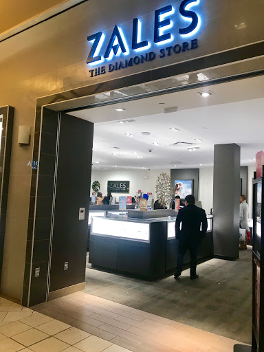 Jewelry Store «Zales - The Diamond Store», reviews and photos, 90-15 Queens Blvd, Queens, NY 11373, USA
