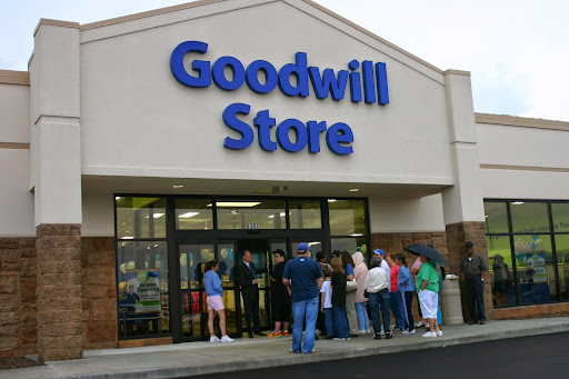 Goodwill Store, 1528 Bush Ln, Crawfordsville, IN 47933, USA, 