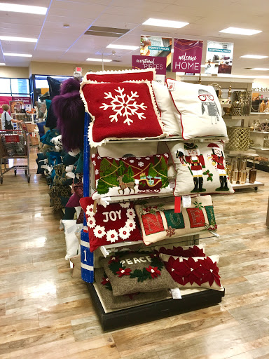 Department Store «HomeGoods», reviews and photos, 961 Lomas Santa Fe Dr, Solana Beach, CA 92075, USA