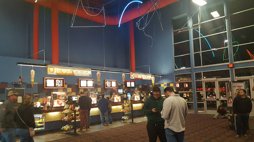 Movie Theater «Regal Cinemas Hollywood 10 - St. Joseph», reviews and photos, 5405 N Belt Hwy, St Joseph, MO 64506, USA